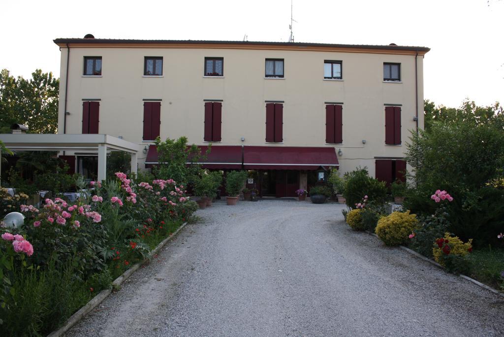 Villa Belfiore Ostellato Exteriör bild