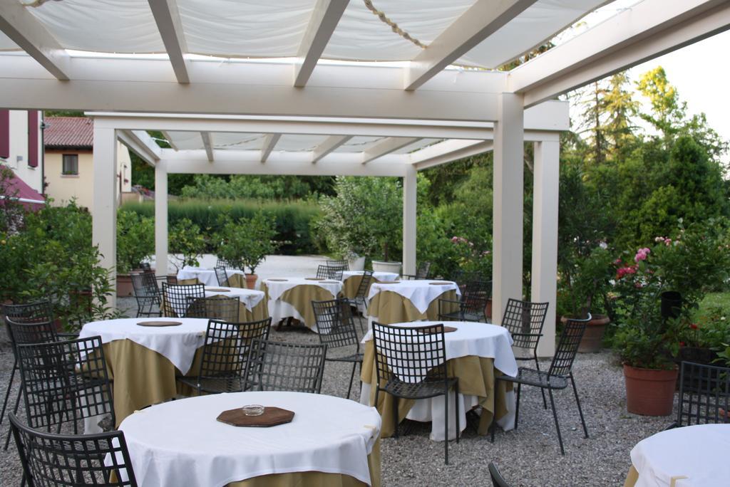 Villa Belfiore Ostellato Exteriör bild