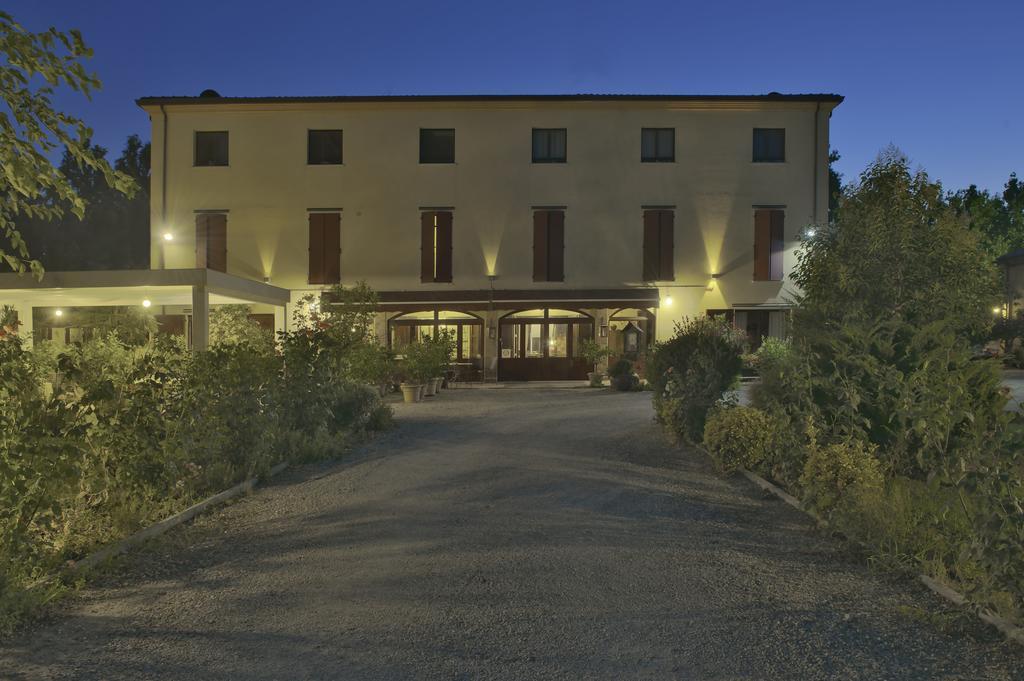 Villa Belfiore Ostellato Exteriör bild