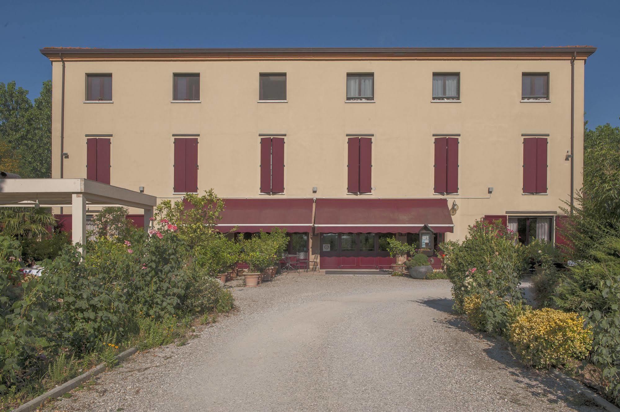 Villa Belfiore Ostellato Exteriör bild