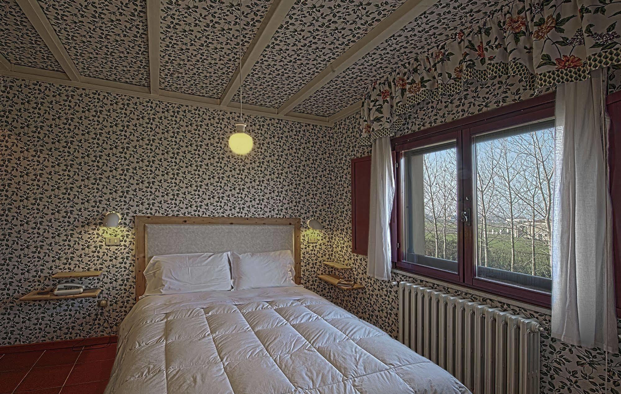 Villa Belfiore Ostellato Exteriör bild